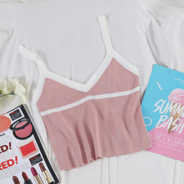 Maieu modern de damă, cu decolteu în V și bretele subțiri