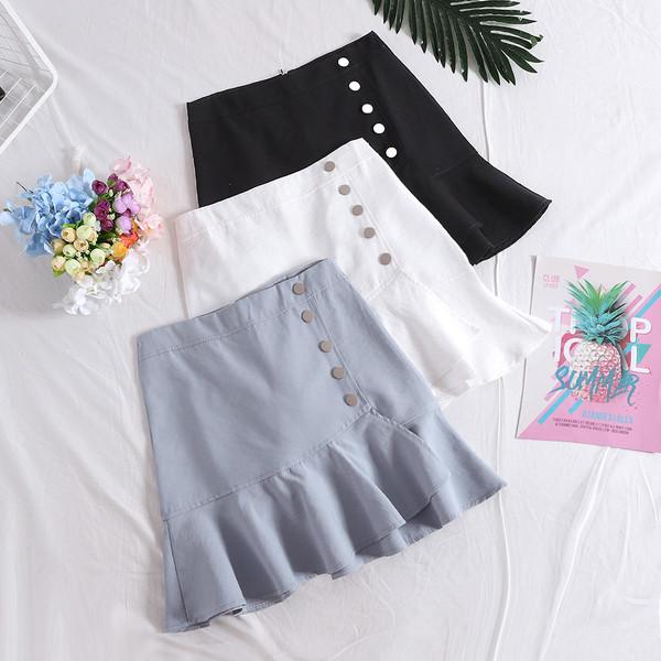 Fusta de dama moderna in trei culori cu nasturi