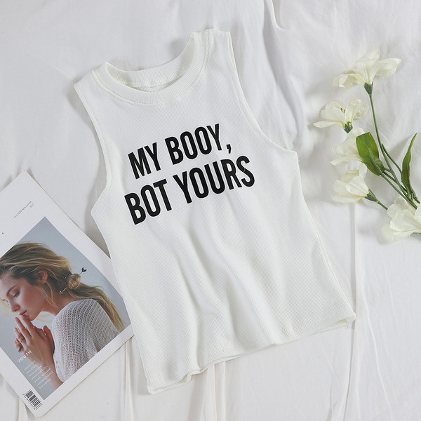 Top de damă de zi cu zi cu inscripție și decolteu O în mai multe culori