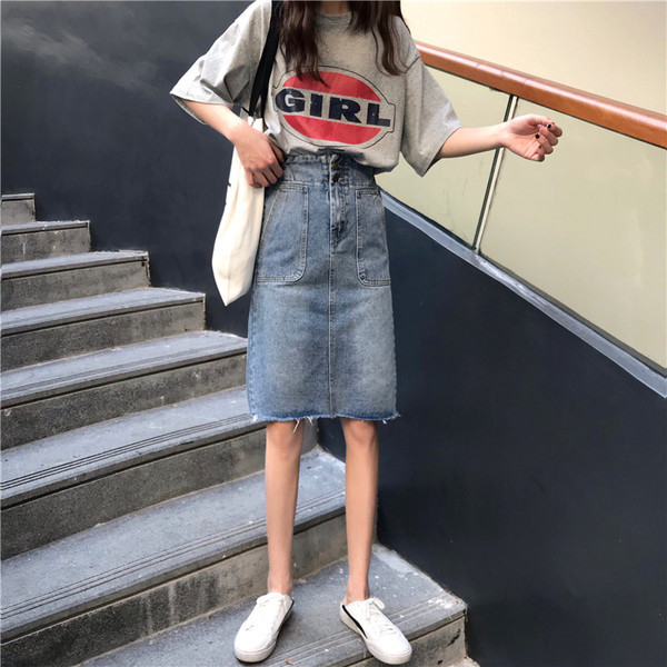 Fusta din blugi sport cu nasturi de culoare albastra