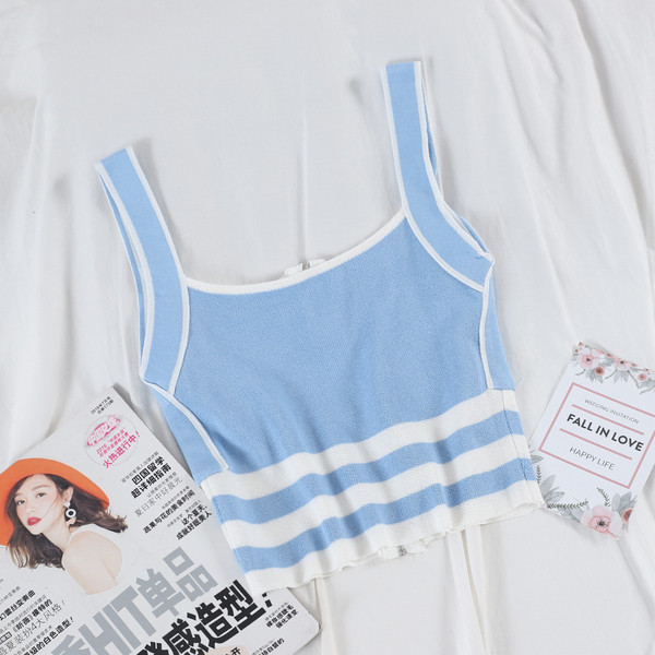 Модерен дамски топ в няколко цвята с цип 