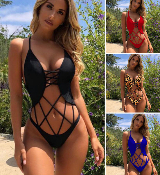 Costum de baie complet cu elemente încrucișate în patru culori