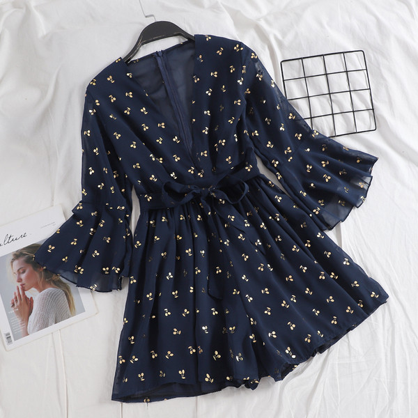 Salopeta de dama moderna in mai multe culori cu decolteu in V