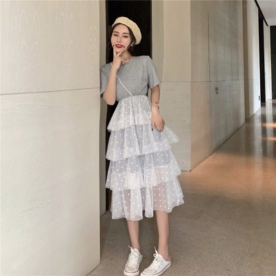 Modern női ruha tüll elemmel, két színben