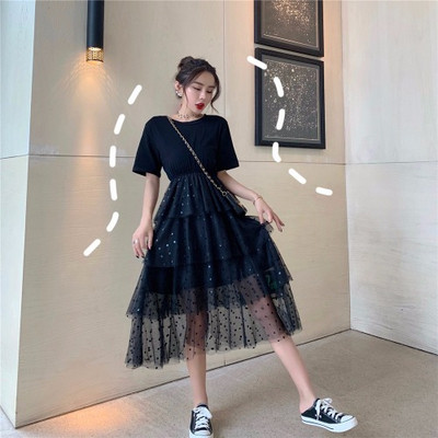 Modern női ruha tüll elemmel, két színben