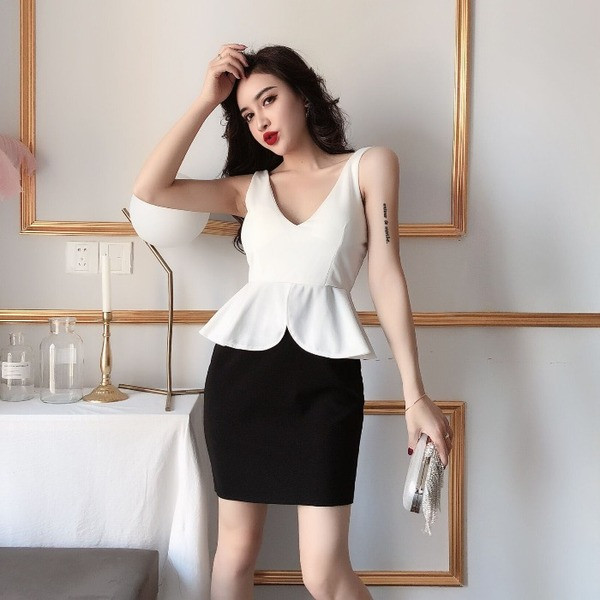 Rochie moderna de dama in patru culori cu decolteu in V