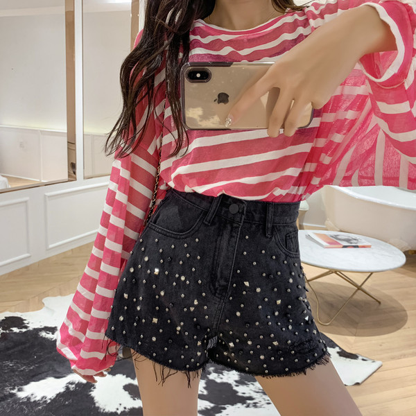 Pantaloni scurti moderni de dama cu elemente metalice in doua culori