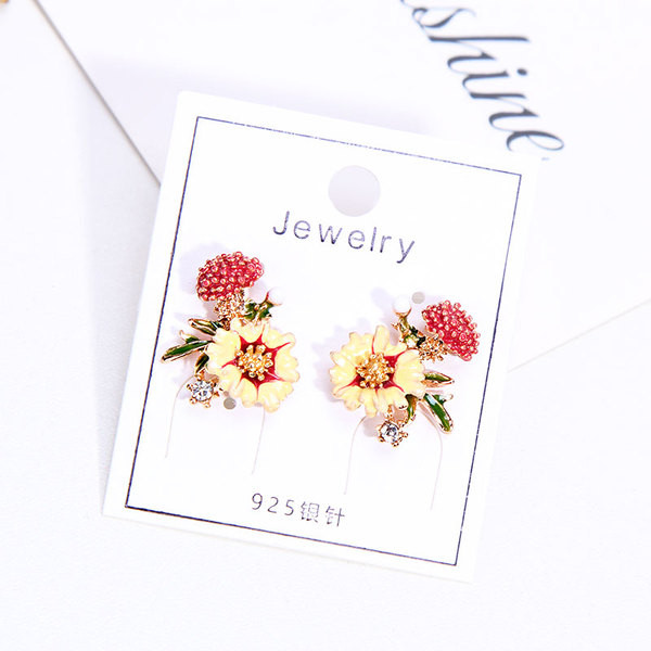 Női fülbevaló három színben, díszkövekkel