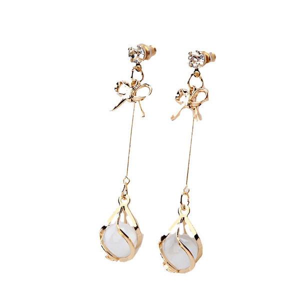 Cercei de dama de culoare aurie cu pietre decorative