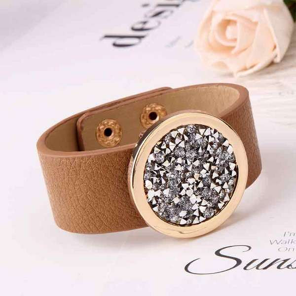 Női modern karkötő három színben kövekkel