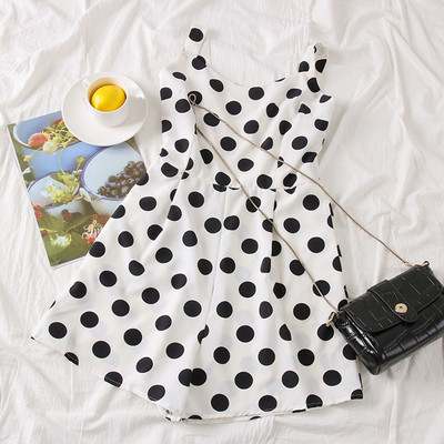 Aktuális női overál pöttyökkel több színben