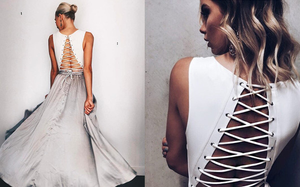 Costum de baie modern pentru femei cu cravate alb-negru