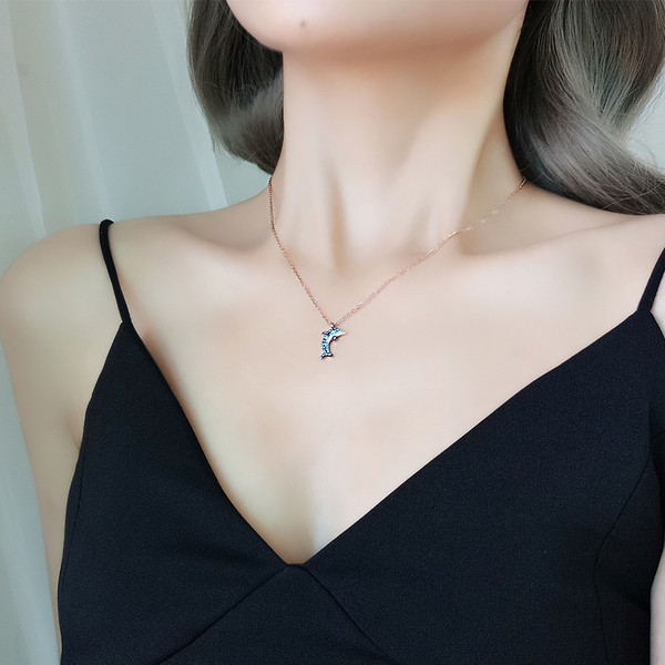 Napi női nyaklánc medállal