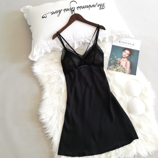 Cămașă de noapte damă cu bretele subțiri și dantelă în mai multe culori