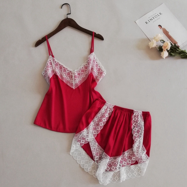 Modern női pizsama két részből, több színben