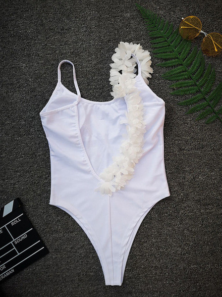 Stílusos teljes női fürdőruha fekete-fehér színben