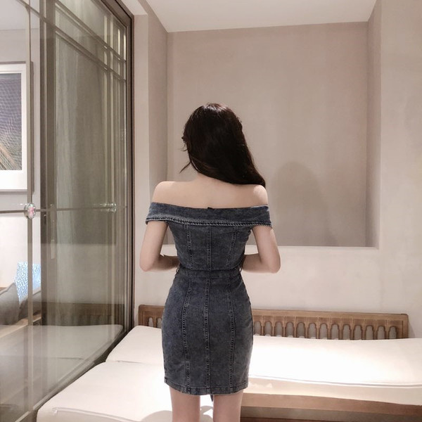 Modern női farmer ruha csupasz váll