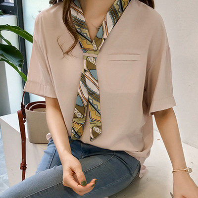 Cămașă elegantă de damă cu decolteu în V în două culori