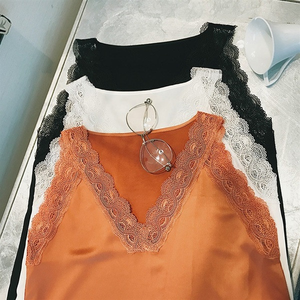 Maieu modern de damă cu dantelă și decolteu în V