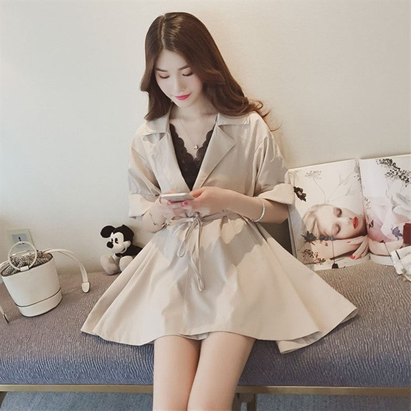 Maieu modern de damă cu dantelă și decolteu în V