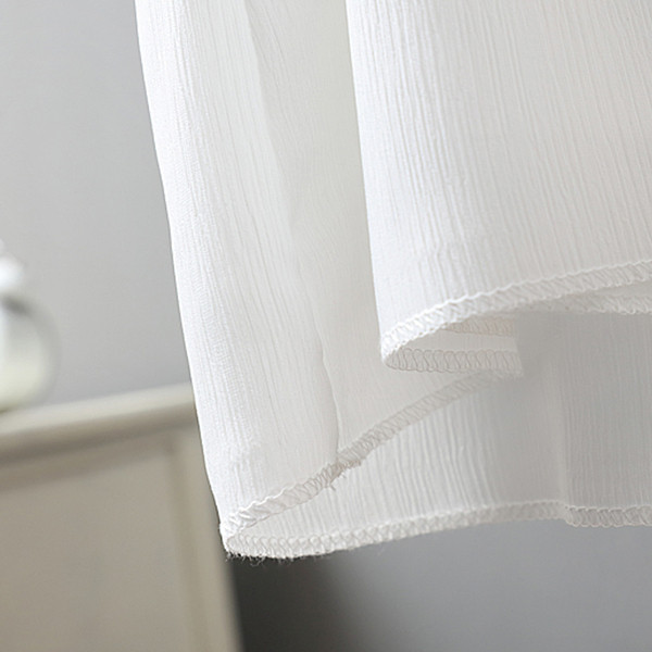 Cămașă modernă de damă în alb și negru