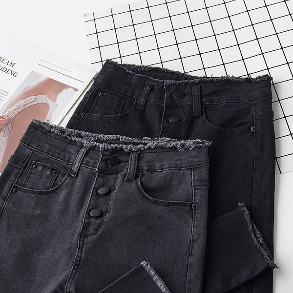 Gombos női farmer több színben