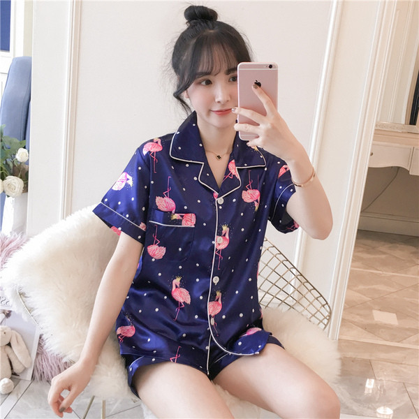 Stílusos női pizsama két részből, kék és zöld mintával