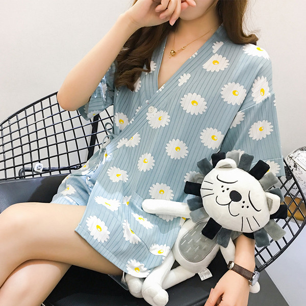 Nyári női pizsama két részes mintával több színben