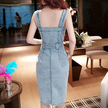 Aktuális női farmerruha vékony pántokkal és gombokkal