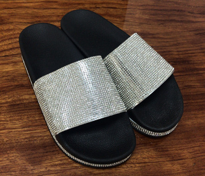 Alkalmi női papucs lapos talppal, négy színben