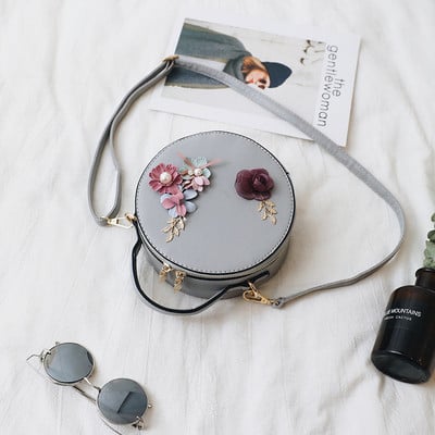 Modern női táska kerek formával és 3D-s virágokkal