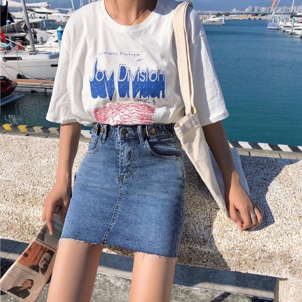 Aktuális női farmerszoknya két színben