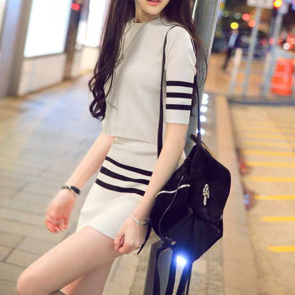 Modern női szett két részes fehér és fekete színben