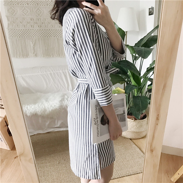 Rochie moderna de dama in albastru si negru