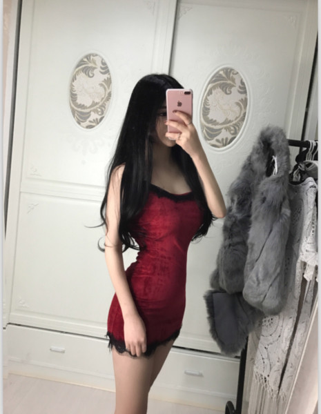 Rochie de dama eleganta din catifea in negru si rosu