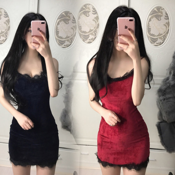 Rochie de dama eleganta din catifea in negru si rosu