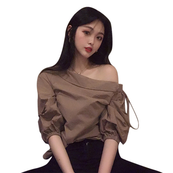 Modern női ing csupasz vállal, két színben