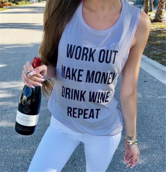 Maiou de zi cu zi pentru damă, cu decolteu O și inscripție