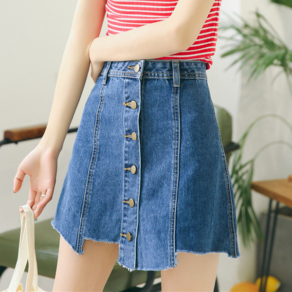 Modern női farmerszoknya gombokkal, magas derékkal