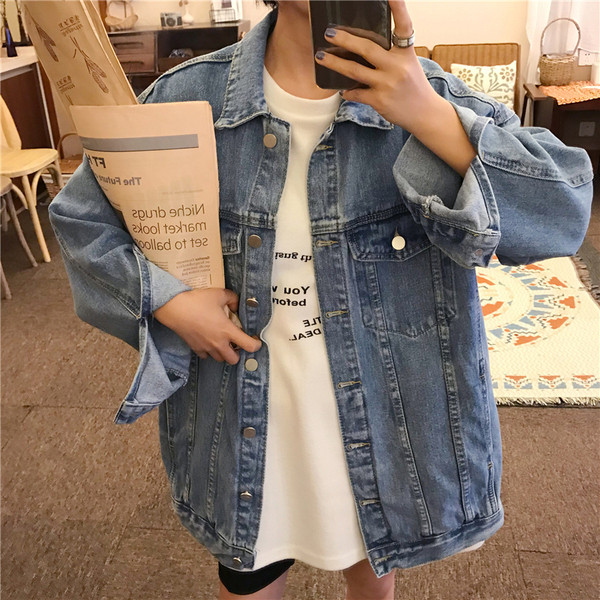 Jachetă modernă de denim pentru femei - un model larg