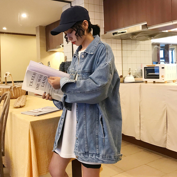 Jachetă modernă de denim pentru femei - un model larg