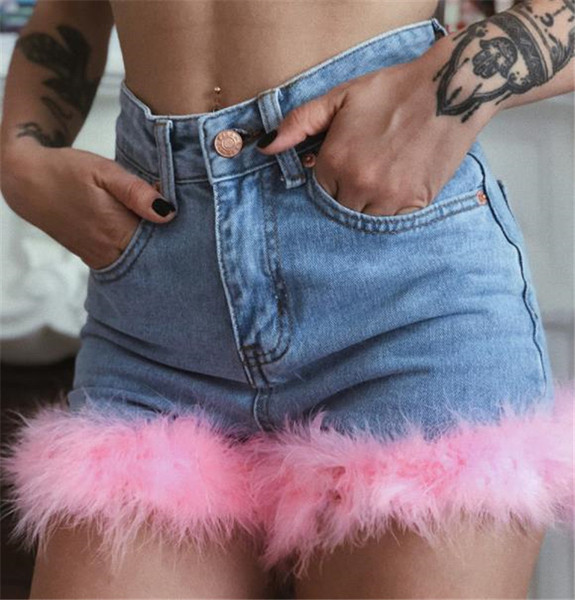 Къси модерни дамски дънки с елемент пух