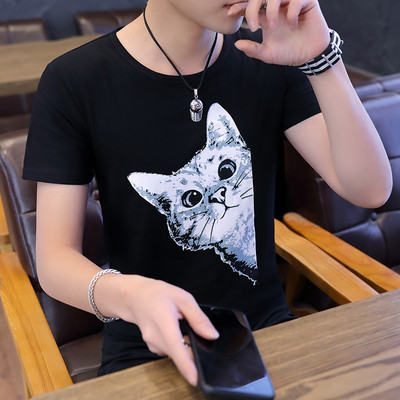 Мъжка модерна тениска в три цвята с къс ръкав и апликация