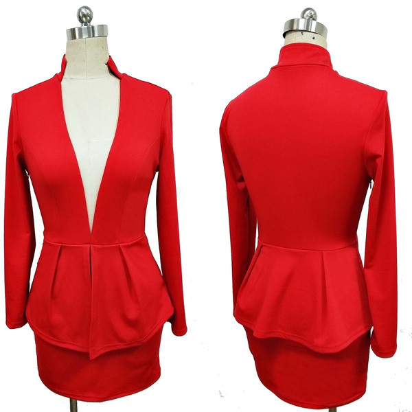 Нов модел дамска рокля в няколко цвята с дълбоко V-образно деколте