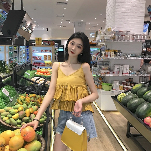 Ежедневен дамски потник в три цвята с тънки презрамки