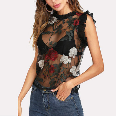 Актуален дамски потник с елемент-дантела и цветна бродерия 