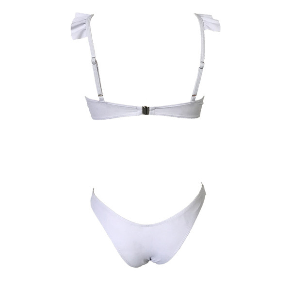 Стилен бански костюм от две части в бял цвят