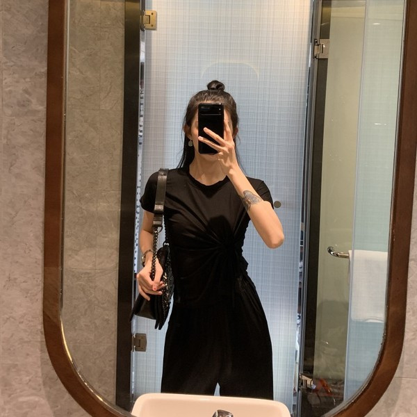 Ежедневен дамски комплект в два цвята от две части 