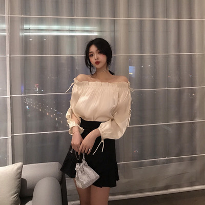 Bluză de damă actuală cu mâneci căzute și cravate