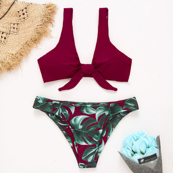 Модерен бански костюм от две части с десен